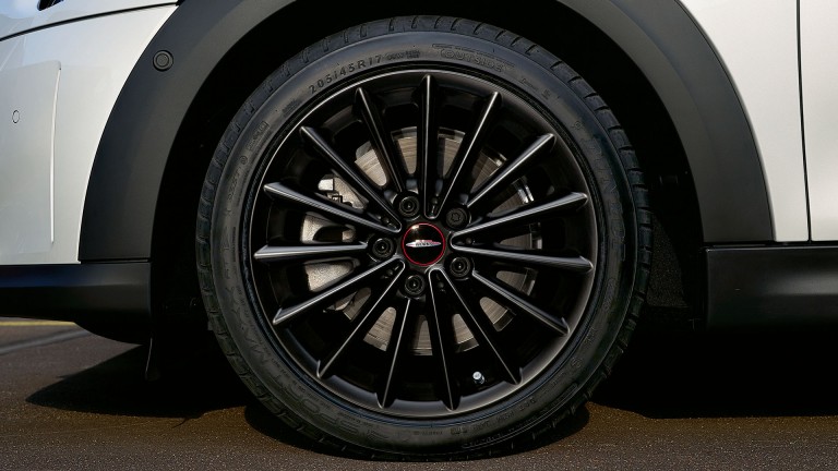 MINI 3-door Cooper SE - 17" JCW Multi Spoke - Jet Black Matt